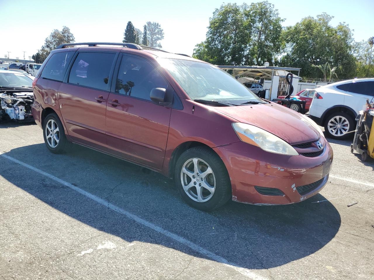 2010 Toyota Sienna - Image 4