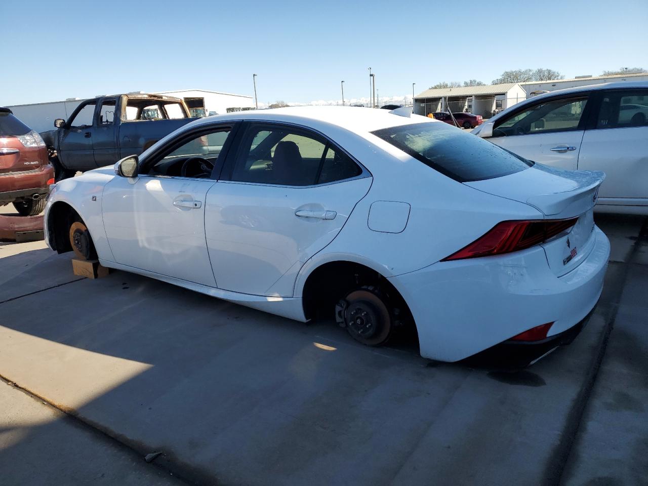 2018 Lexus IS - Image 2