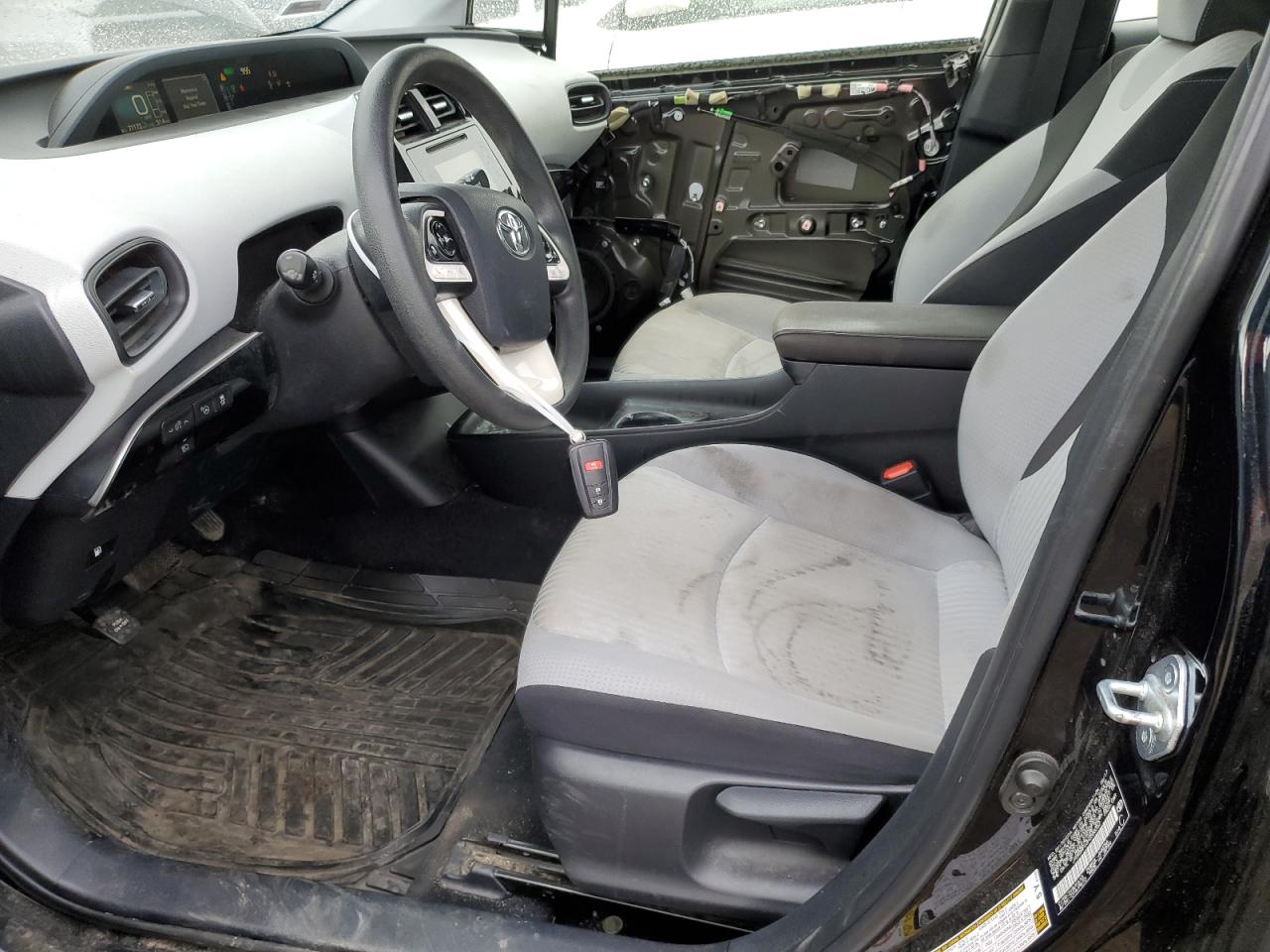 2017 Toyota Prius - Image 7