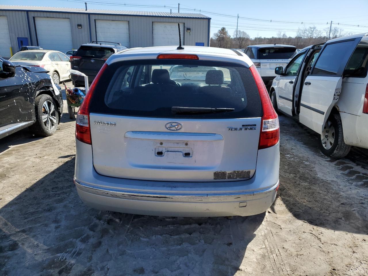 2009 Hyundai Elantra - Image 6