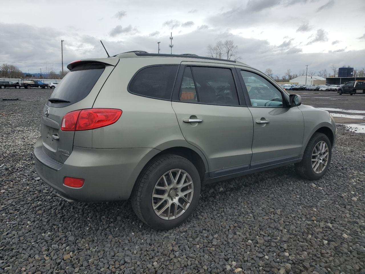 2009 Hyundai Santa Fe - Image 3