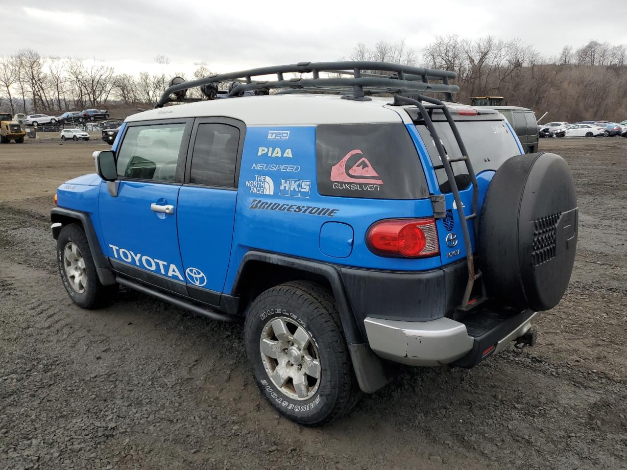2007 Toyota FJ Cruiser - Image 2