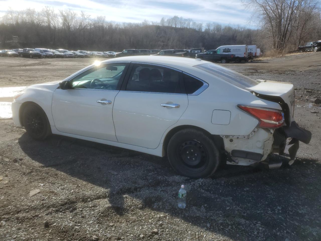 2015 Nissan Altima - Image 2