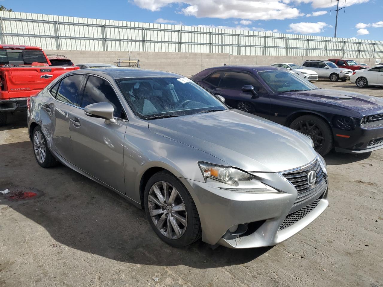2014 Lexus IS - Image 4