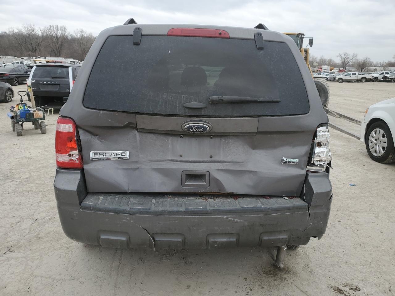 2011 Ford Escape - Image 6