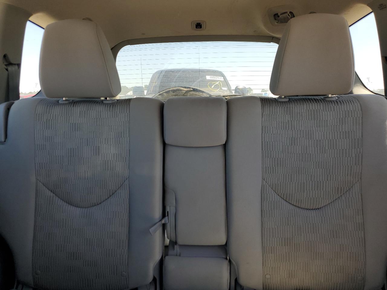 2012 Toyota RAV 4 - Image 10