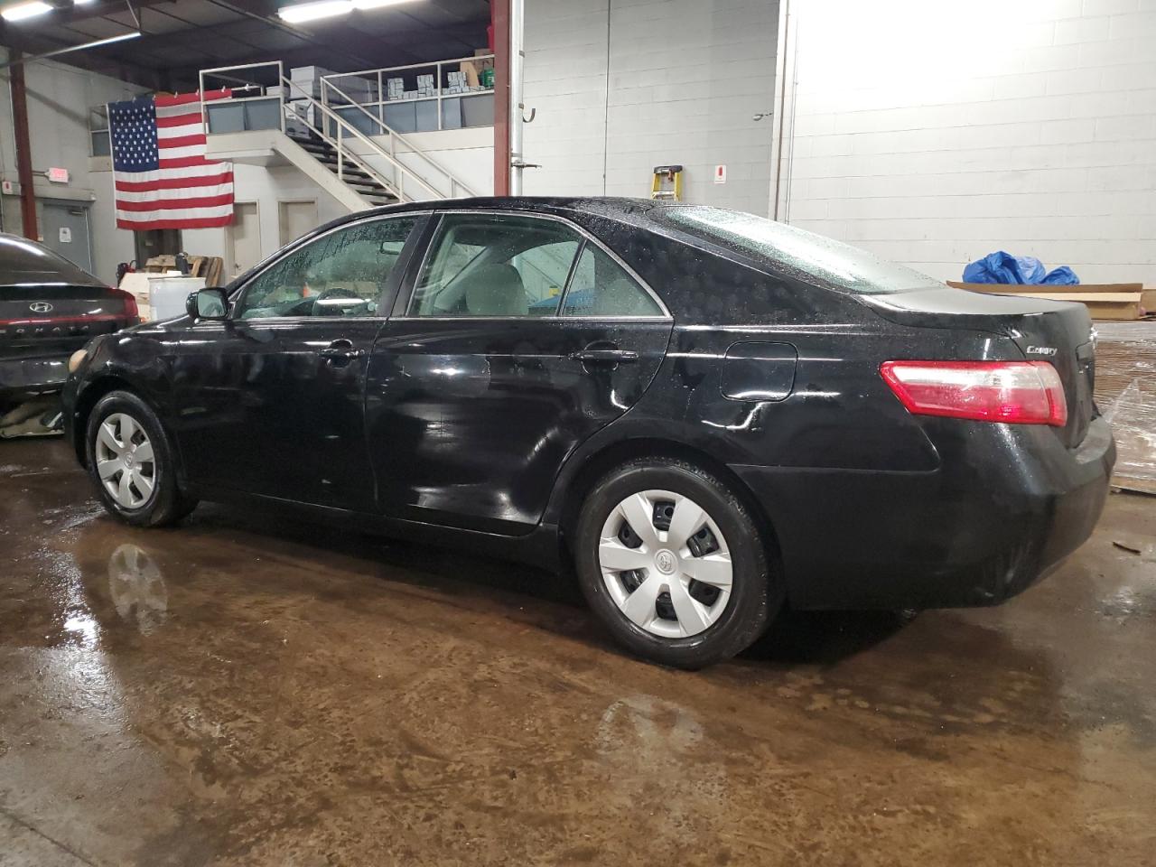 2009 Toyota Camry - Image 2