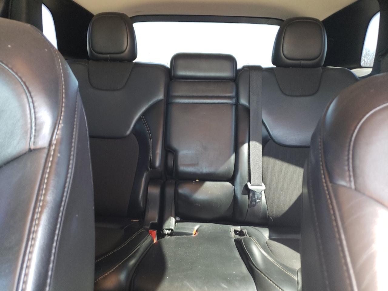 2018 Jeep Grand Cherokee - Image 10
