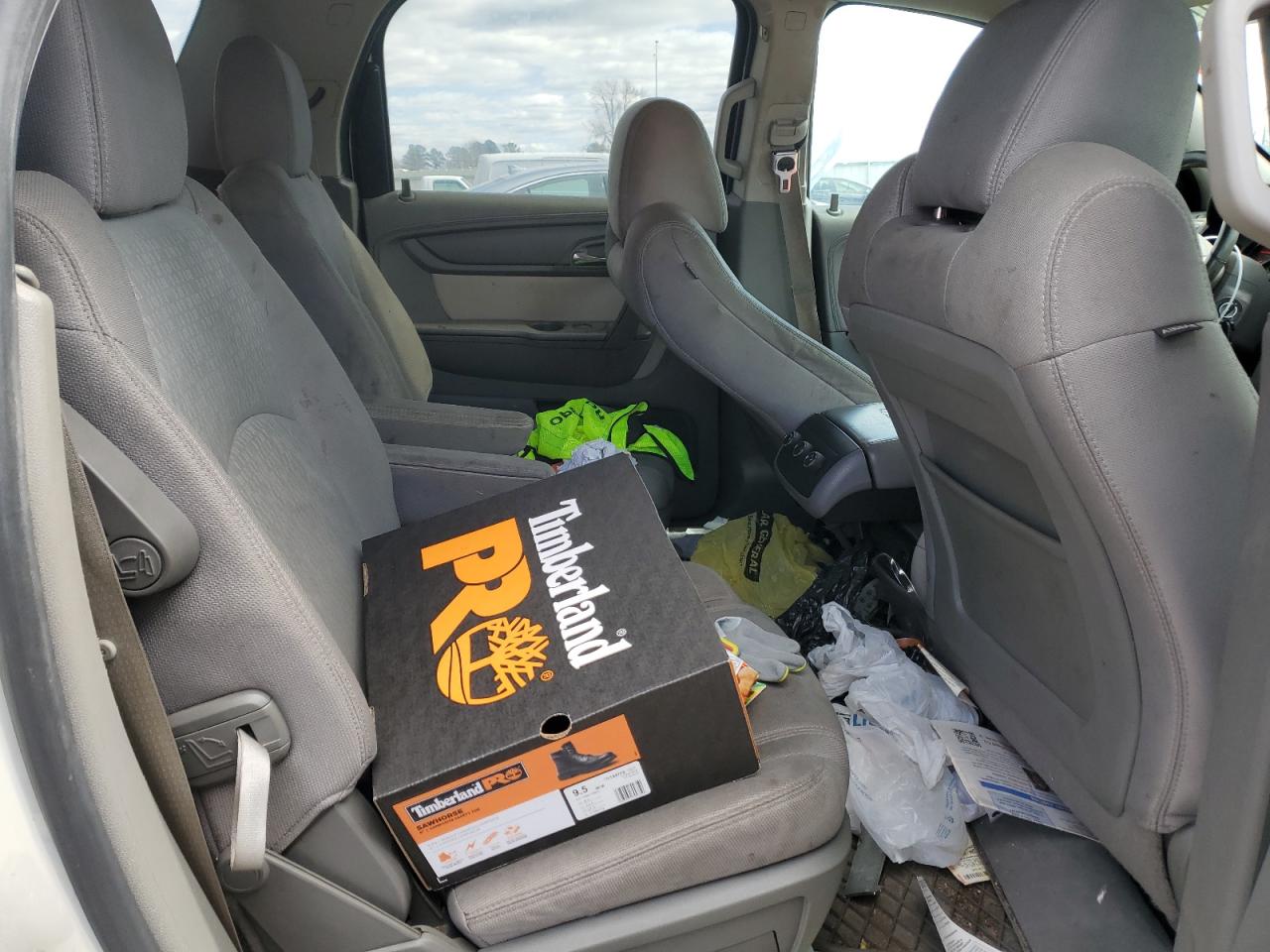 2013 GMC Acadia - Image 11