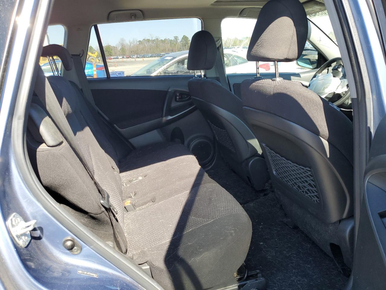 2010 Toyota RAV 4 - Image 11