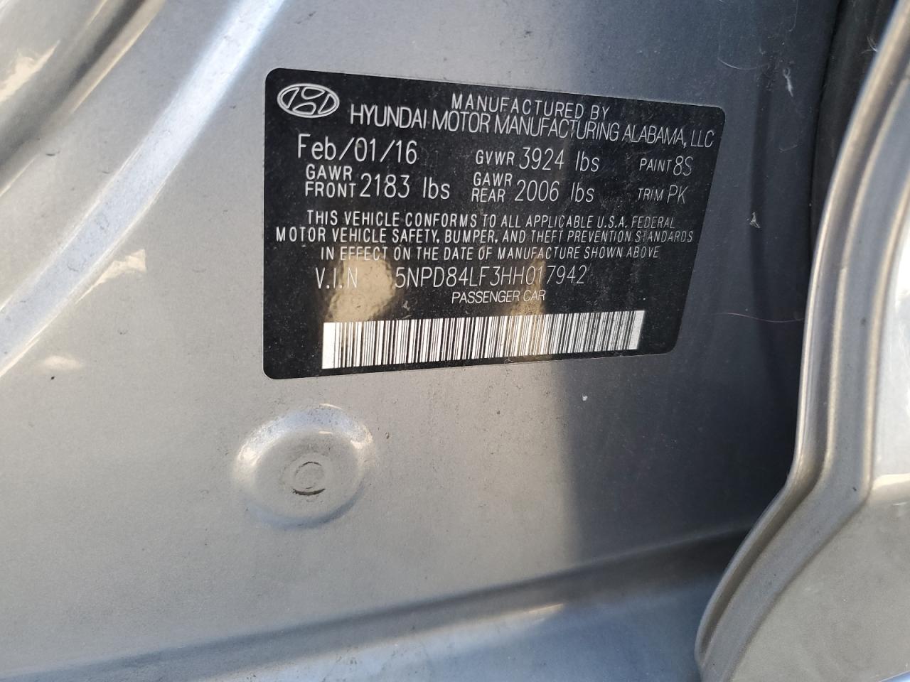 2017 Hyundai Elantra - Image 14