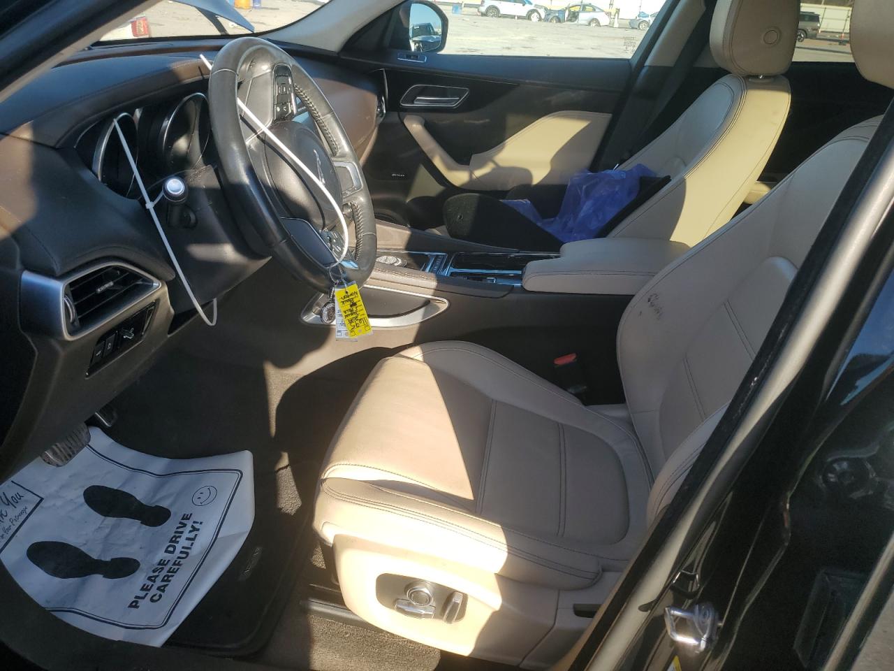 2019 Jaguar F-Pace - Image 7