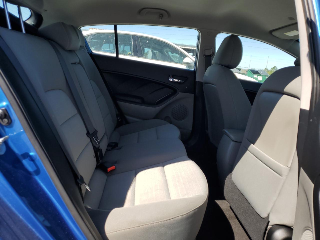 2015 Kia Forte - Image 10