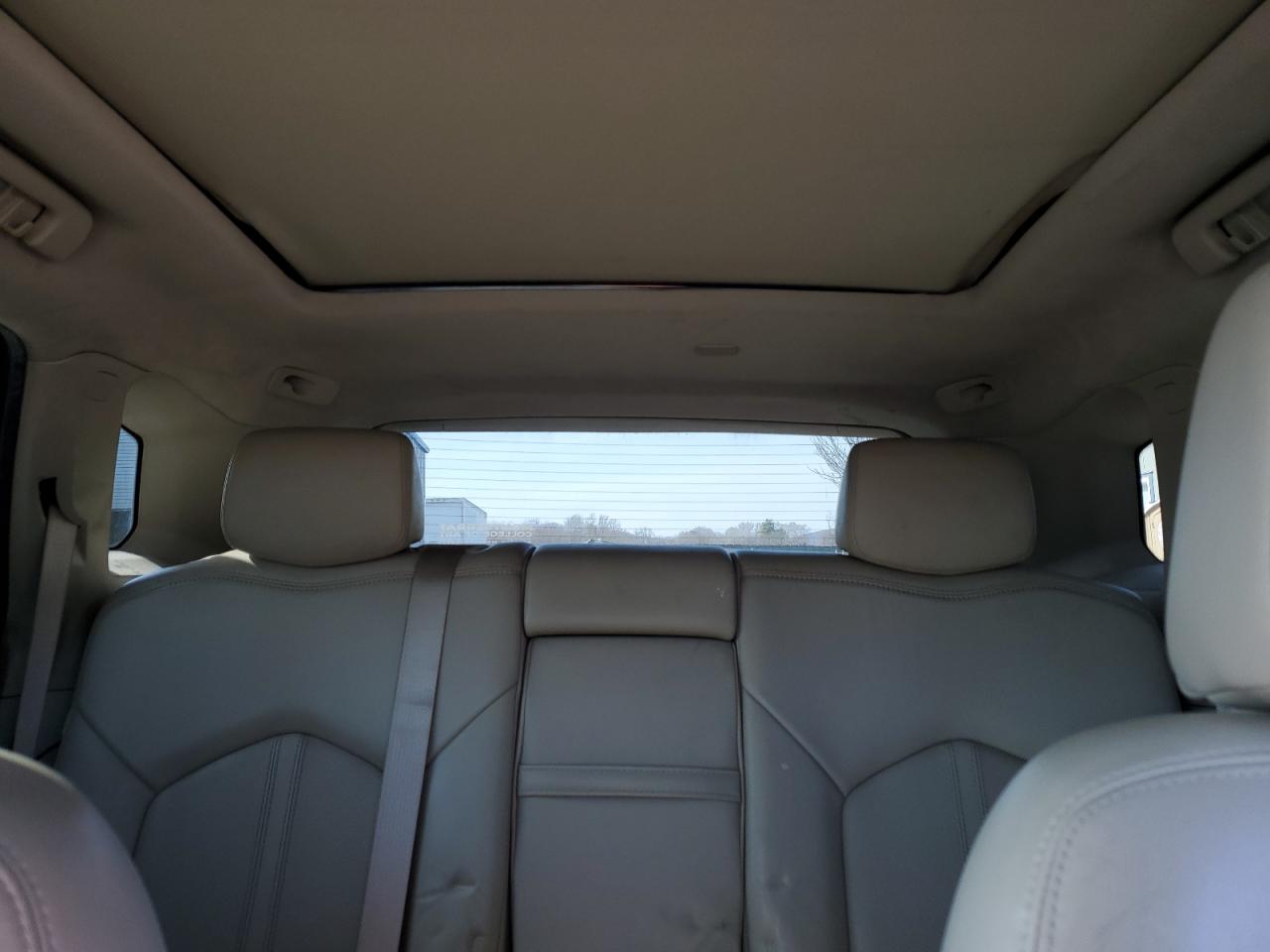 2016 Cadillac SRX - Image 10