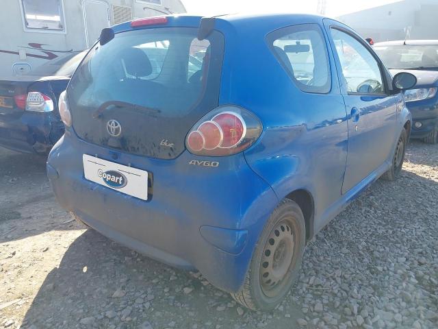 2010 TOYOTA AYGO BLUE