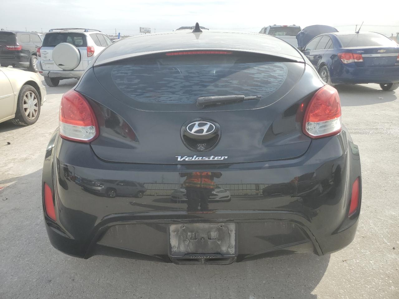 2013 Hyundai Veloster - Image 6