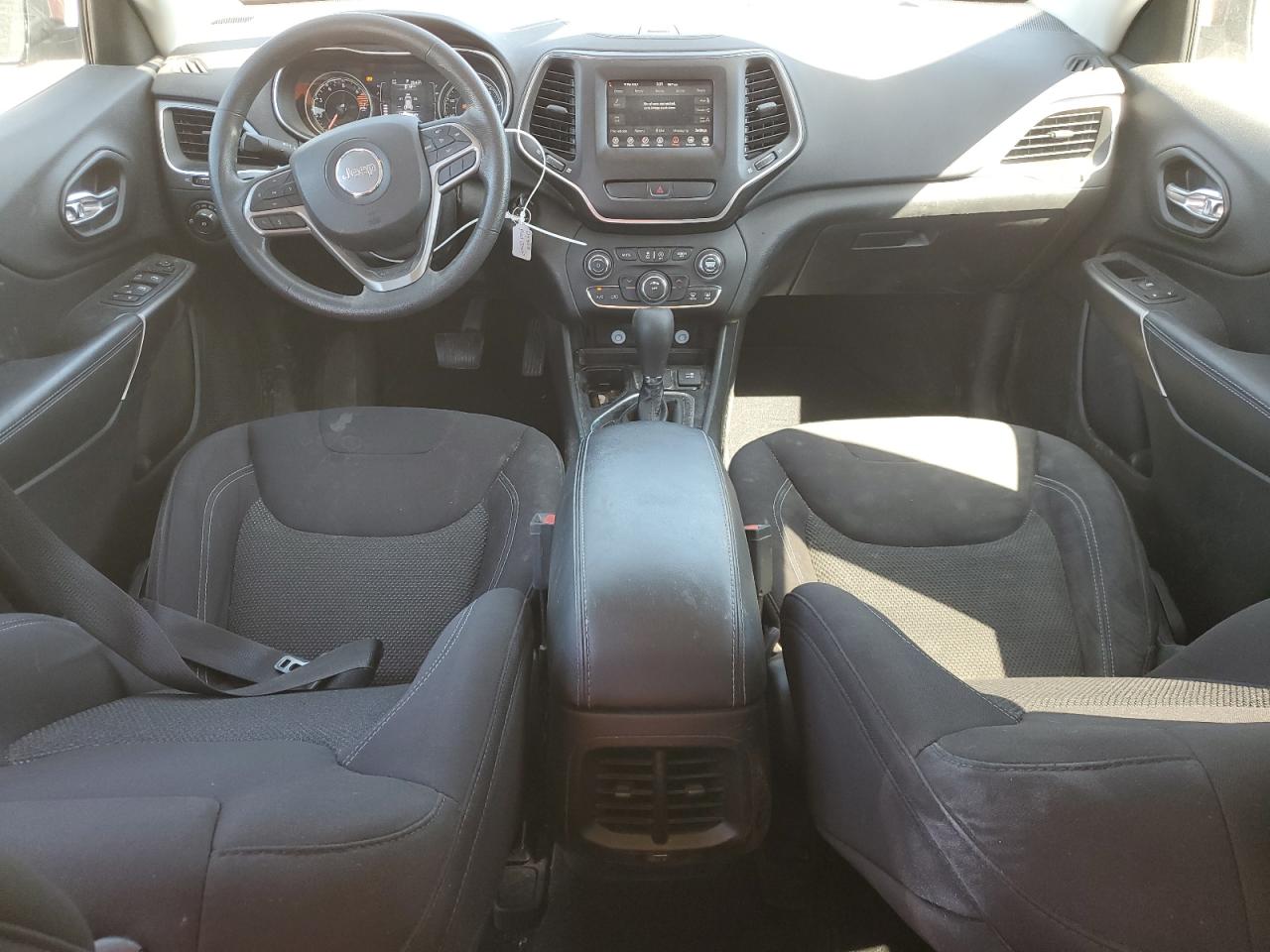 2019 Jeep Cherokee Latitude VIN: 1C4PJLCB6KD487744 Lot: 50160085