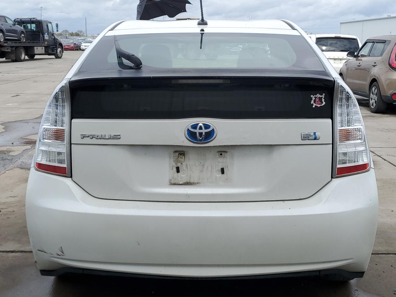 2010 Toyota Prius - Image 6