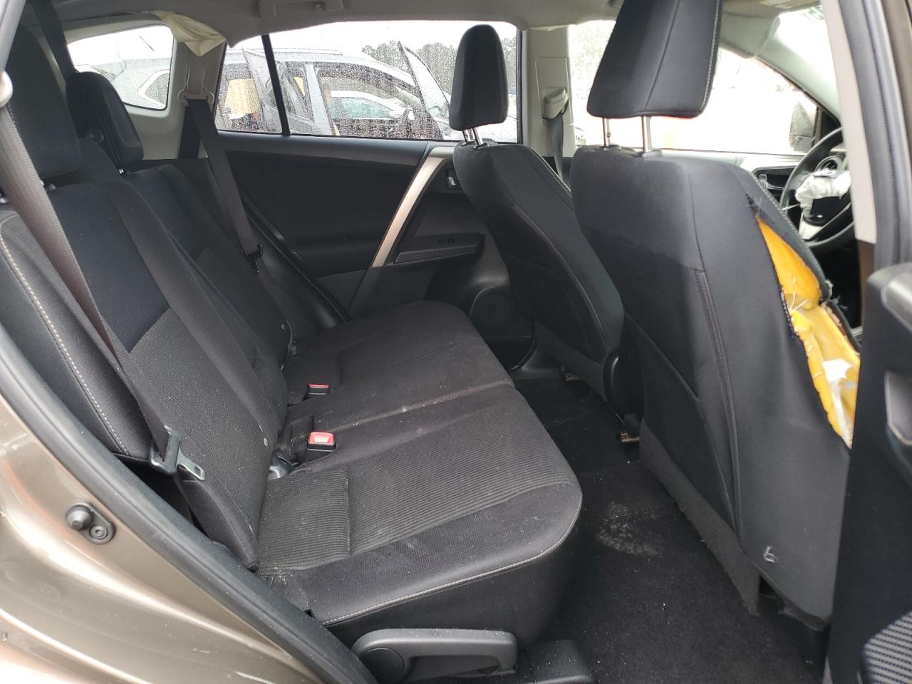 2015 Toyota RAV 4 - Image 11