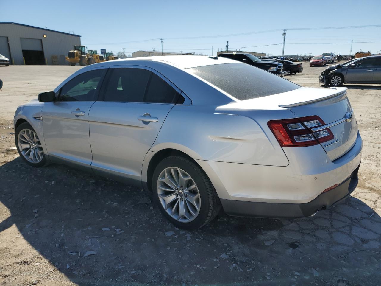 2014 Ford Taurus - Image 2