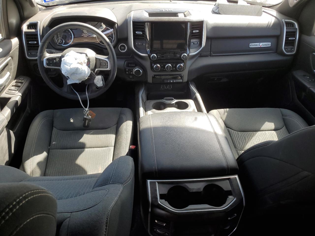 2022 RAM 1500 - Image 8
