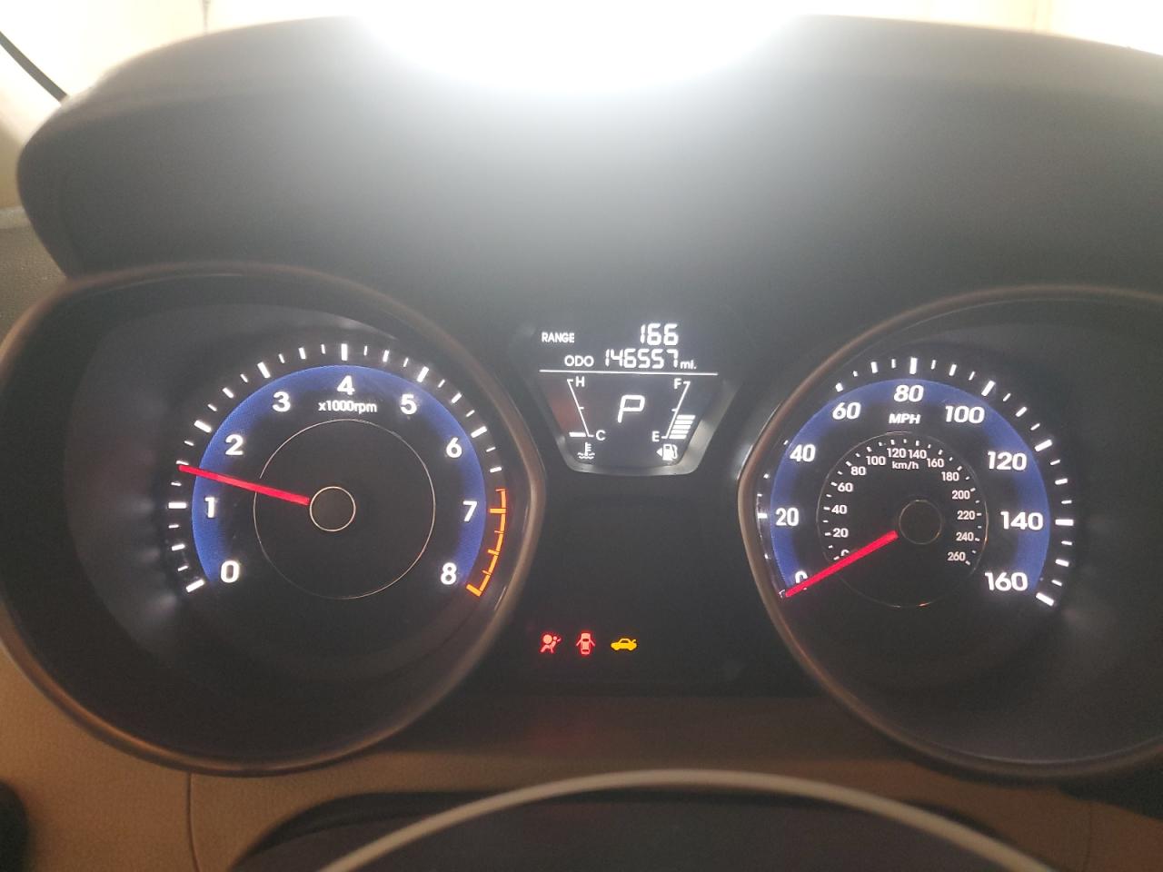 2012 Hyundai Elantra - Image 9