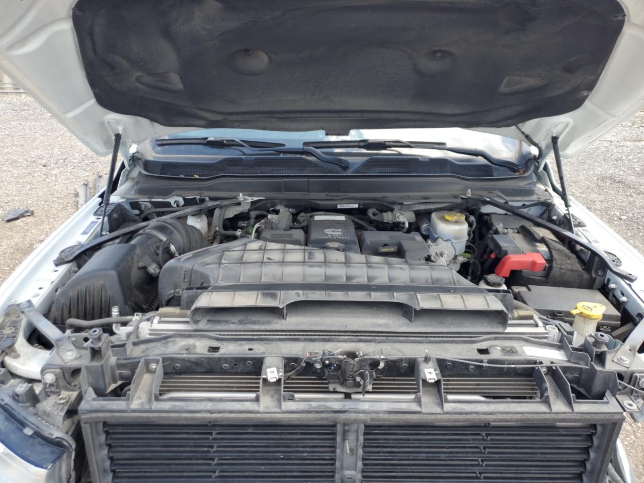 2022 RAM 2500 - Image 11