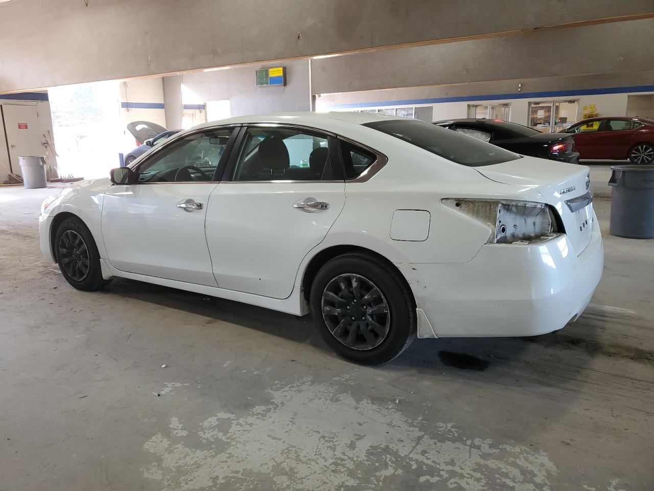 2014 Nissan Altima - Image 2