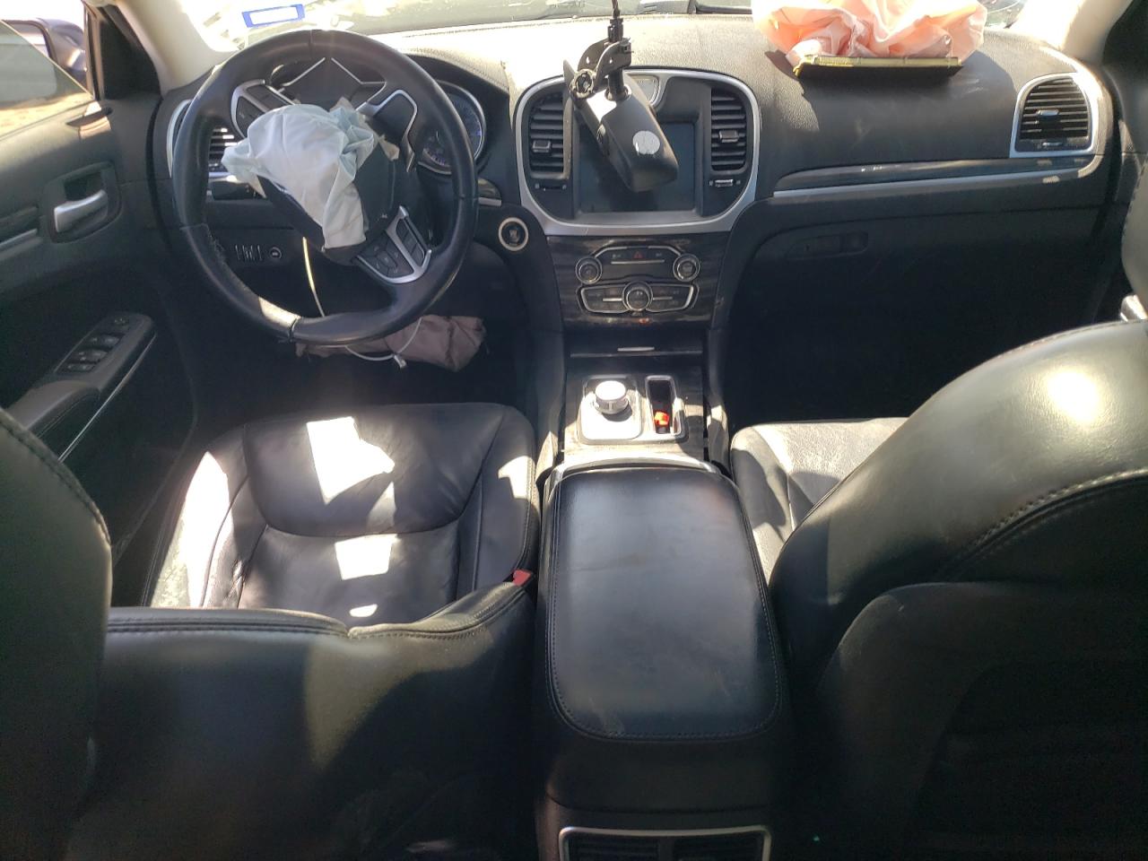 2015 Chrysler 300 Limited VIN: 2C3CCAAG6FH930208 Lot: 50710995