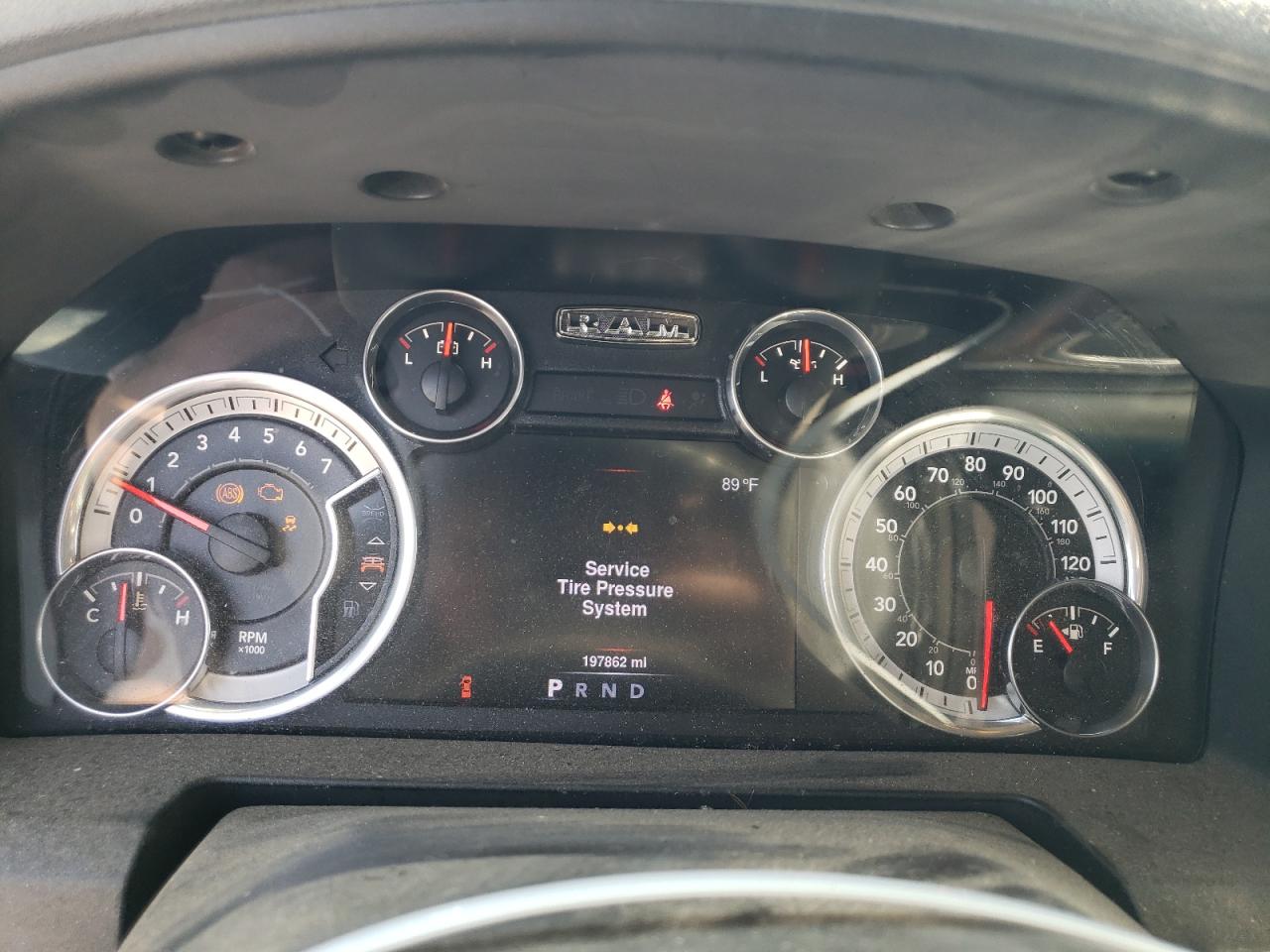 2016 RAM 1500 - Image 9