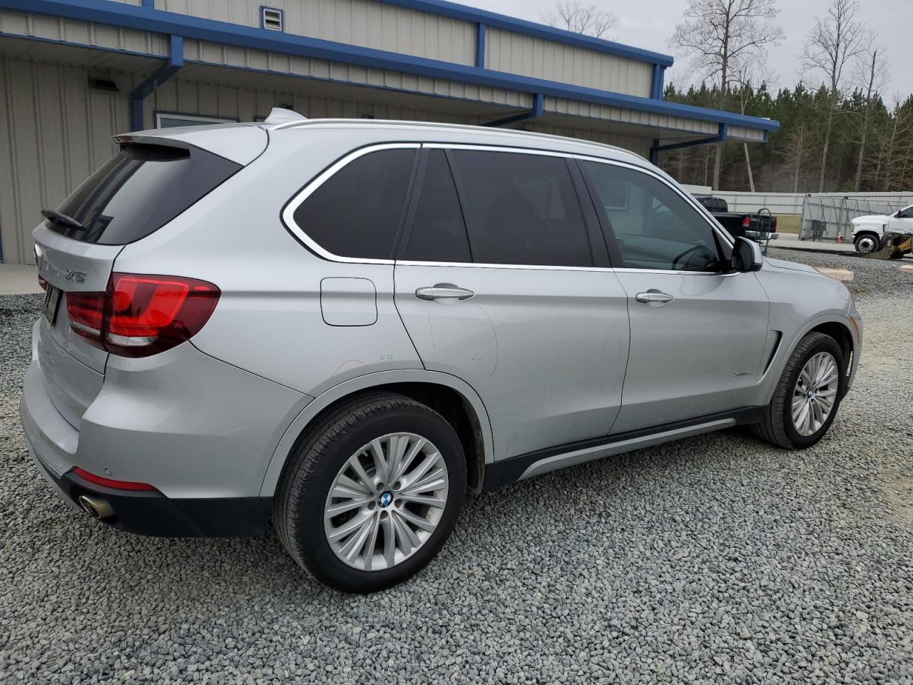 2017 BMW X5 - Image 3