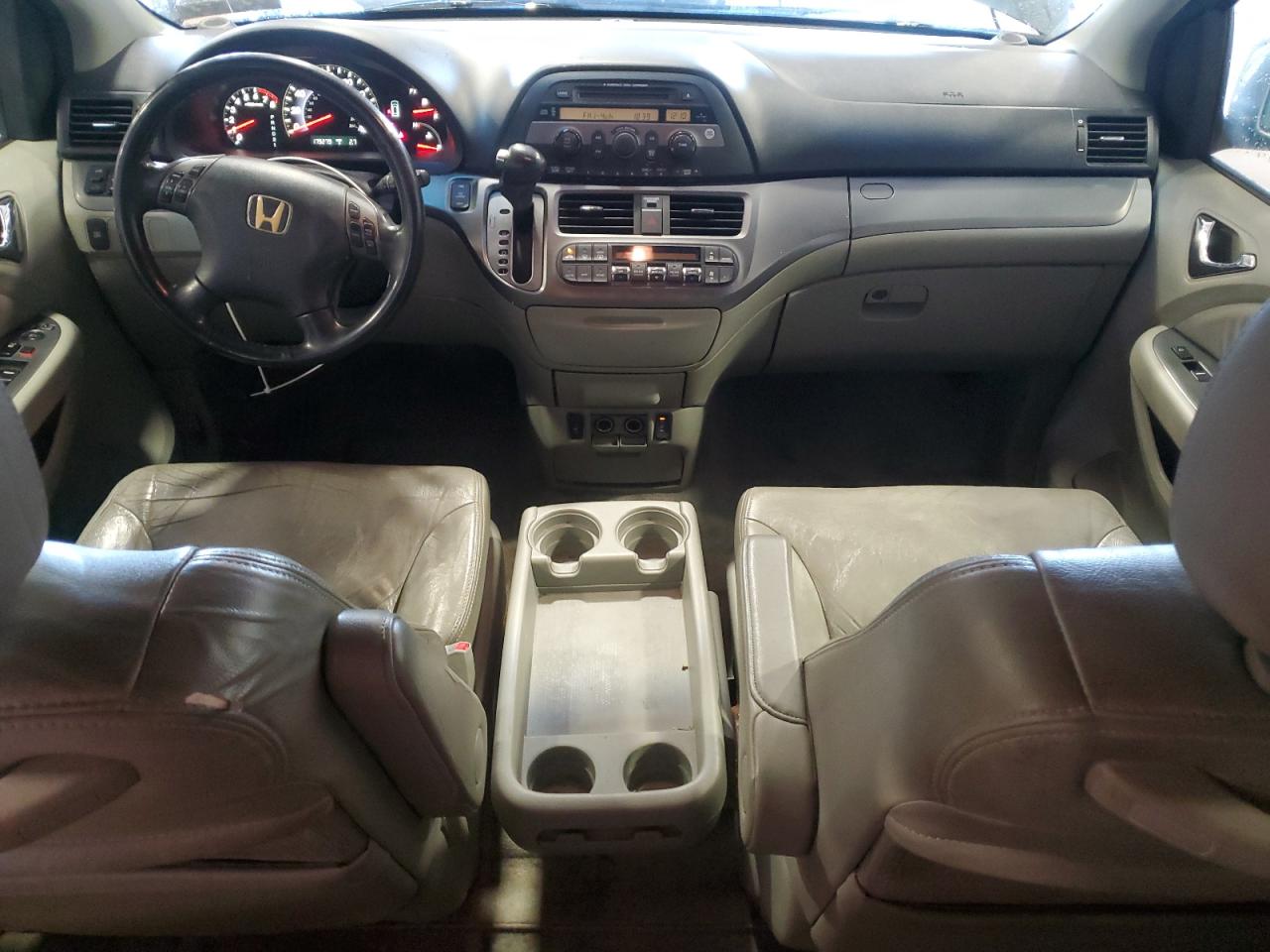 2007 Honda Odyssey - Image 8