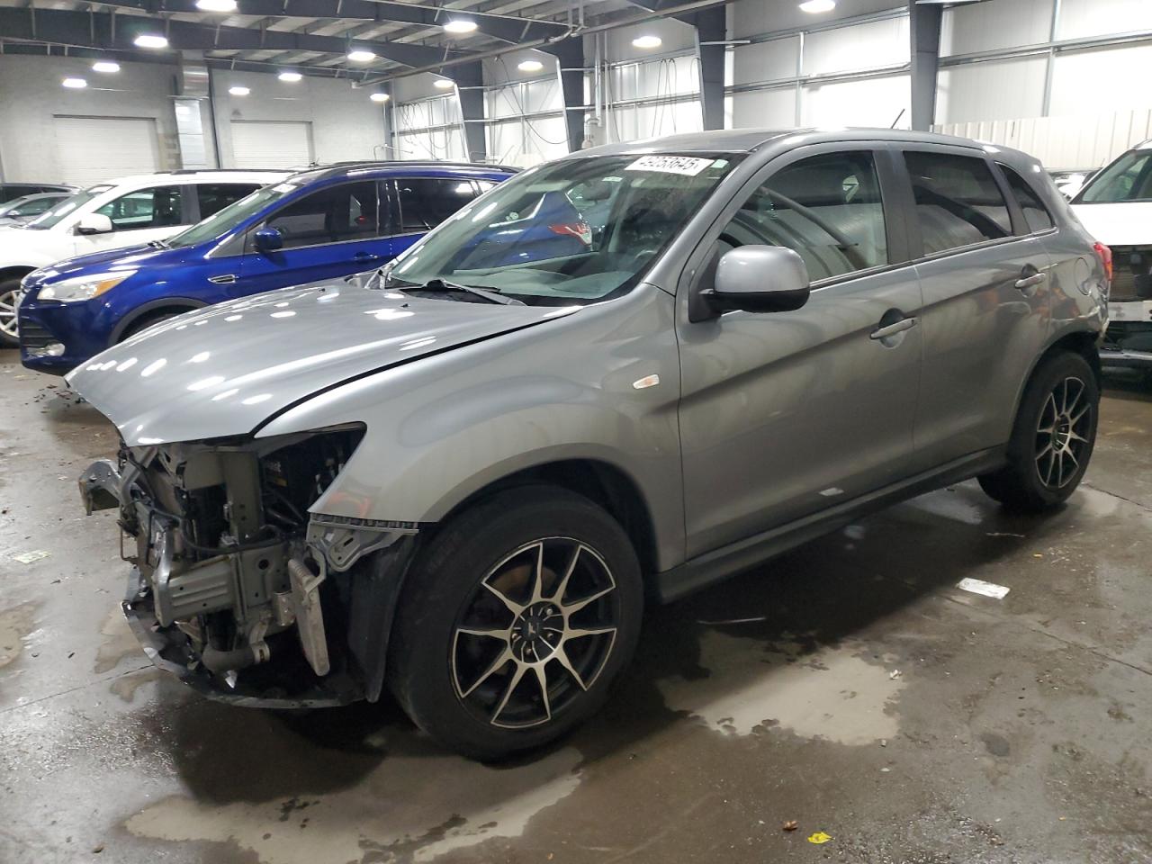 2015 Mitsubishi Outlander - Image 1