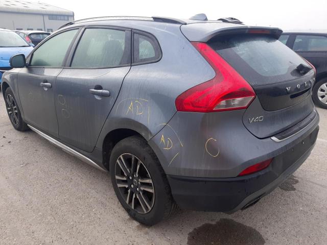 2016 VOLVO V40 CROSS