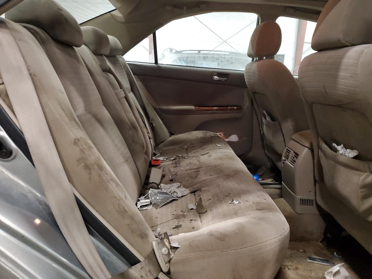 2005 Toyota Camry - Image 11