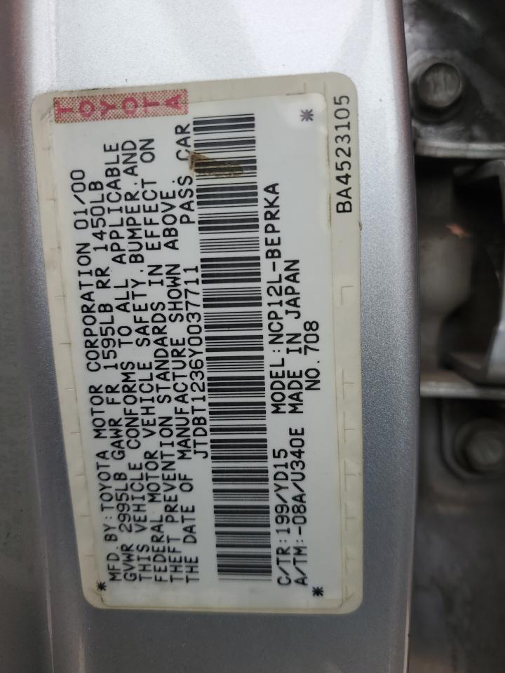 2000 Toyota Echo - Image 12