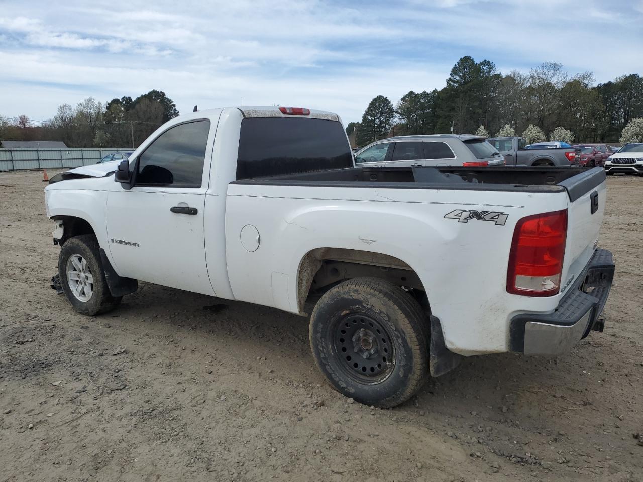 2009 GMC Sierra - Image 2