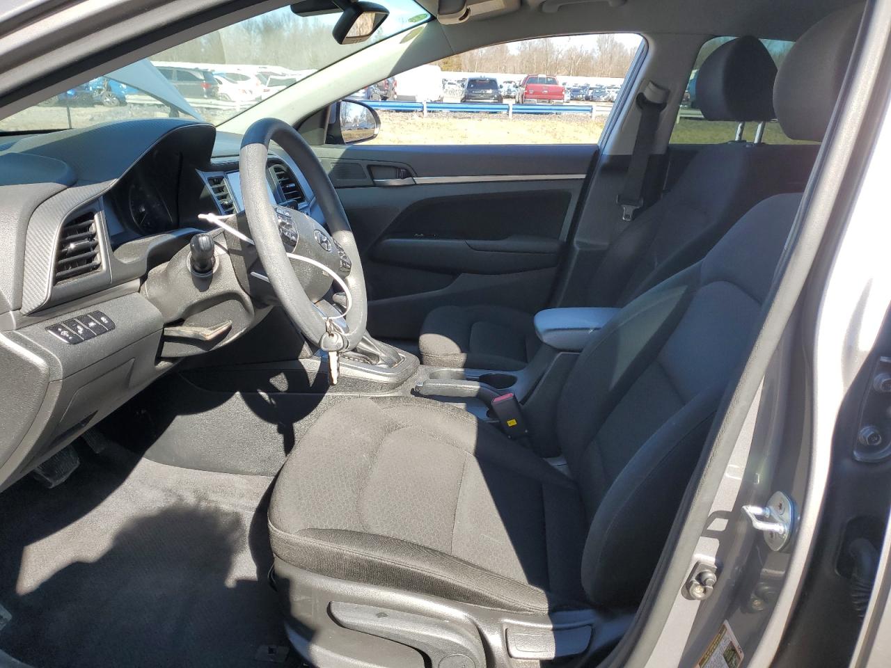 2020 Hyundai Elantra - Image 7