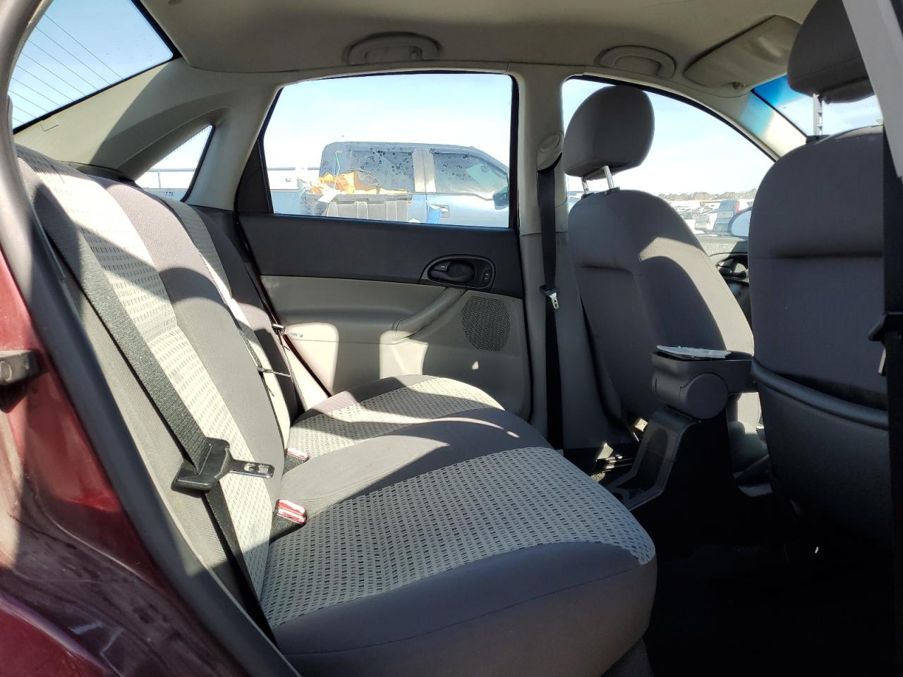 2007 Ford Focus - Image 10