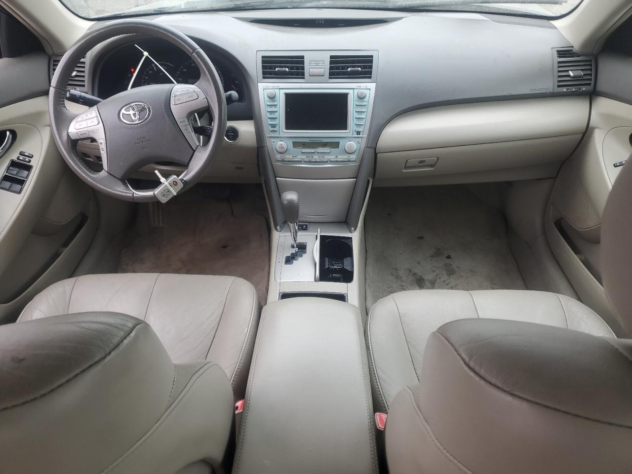 2009 Toyota Camry - Image 8