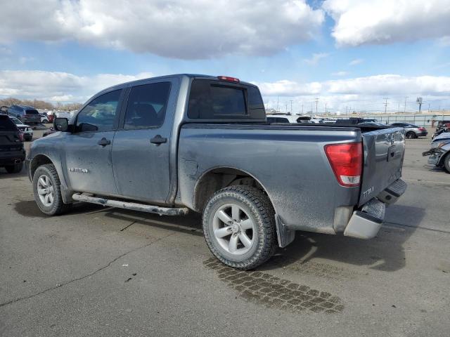 Пікапи NISSAN TITAN 2015 Сірий
