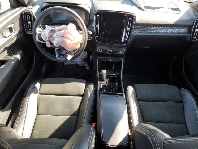  VOLVO XC40 2020 Белы