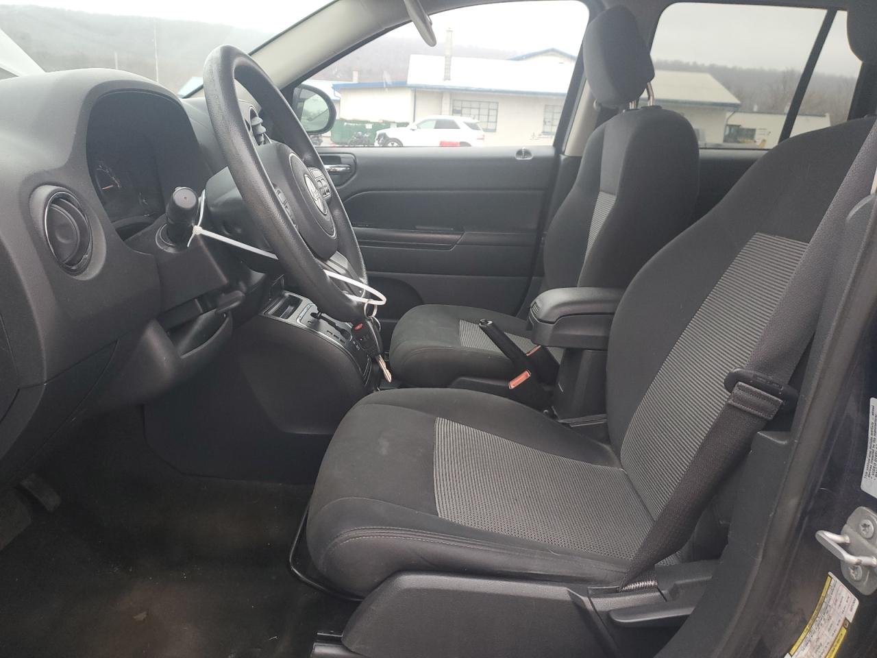 2016 Jeep Compass - Image 7