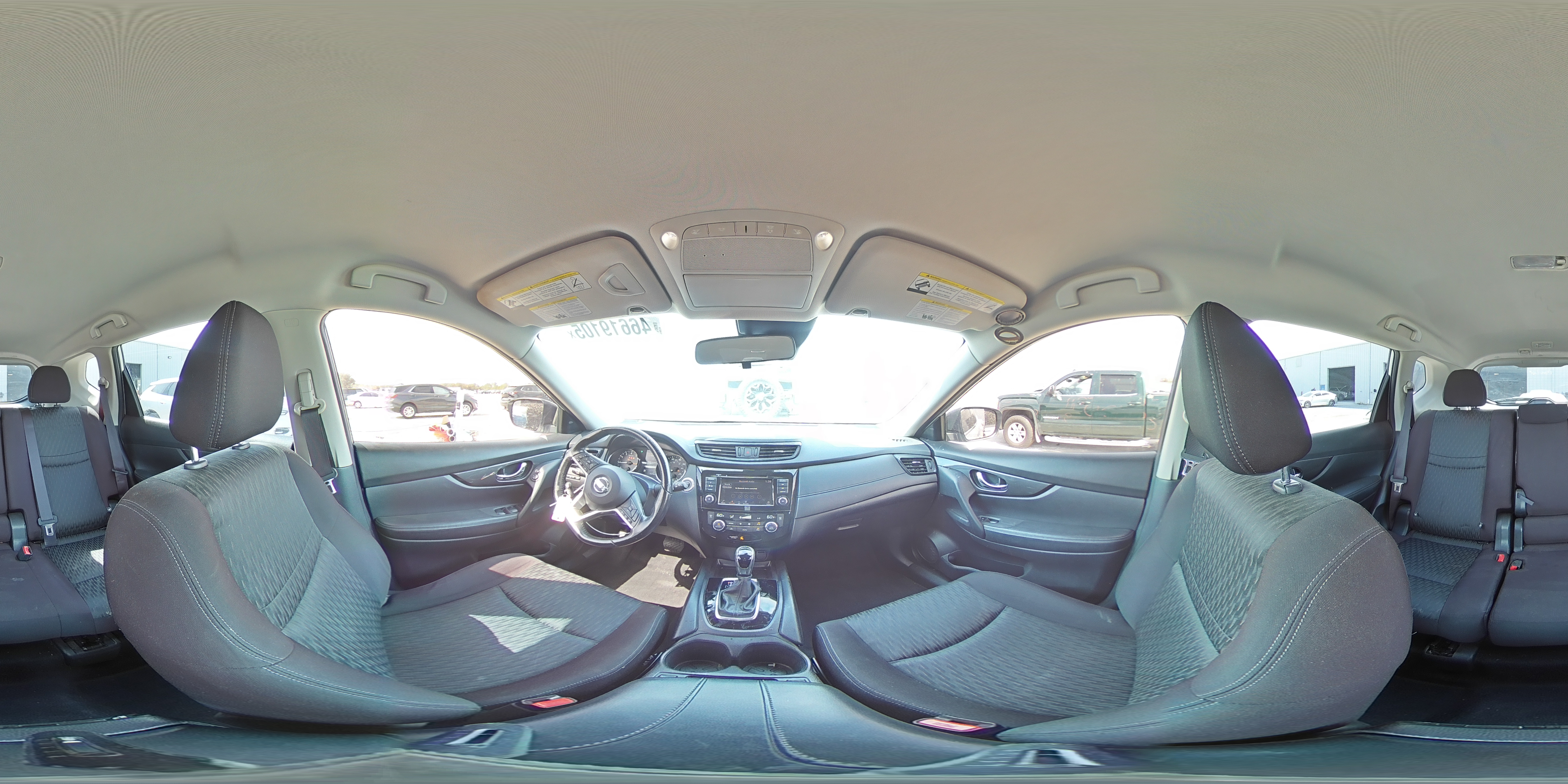 2020 Nissan Rogue - Image 16
