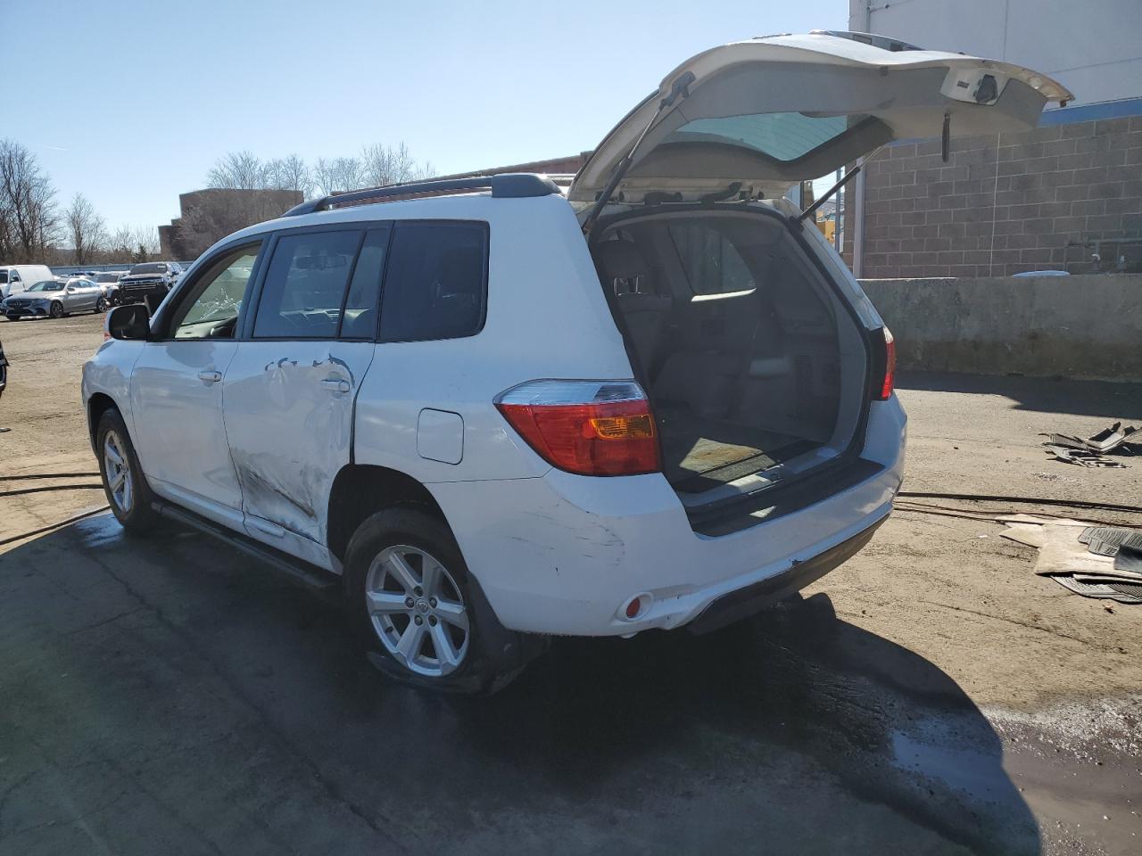 2008 Toyota Highlander - Image 2