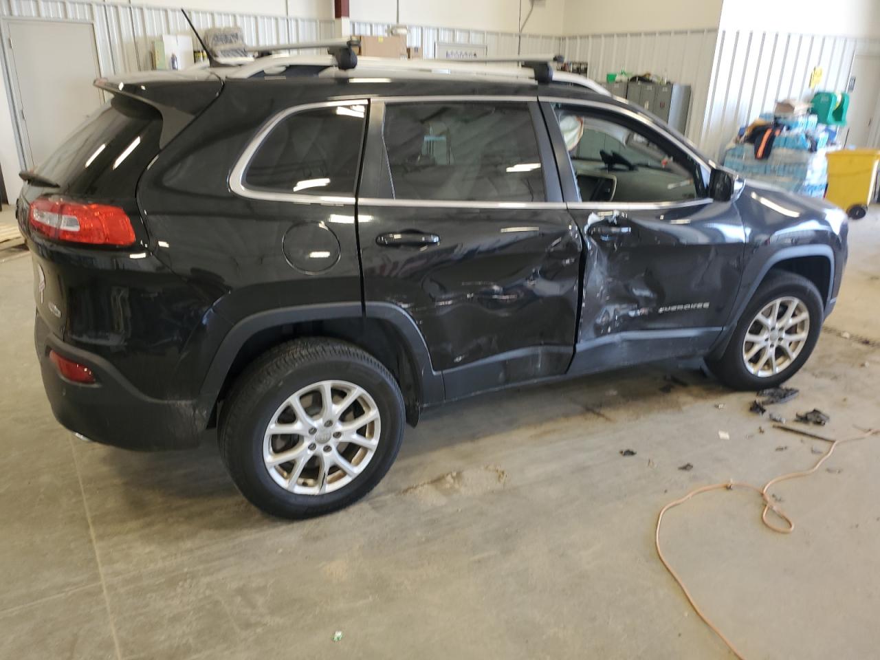2015 Jeep Grand Cherokee - Image 3