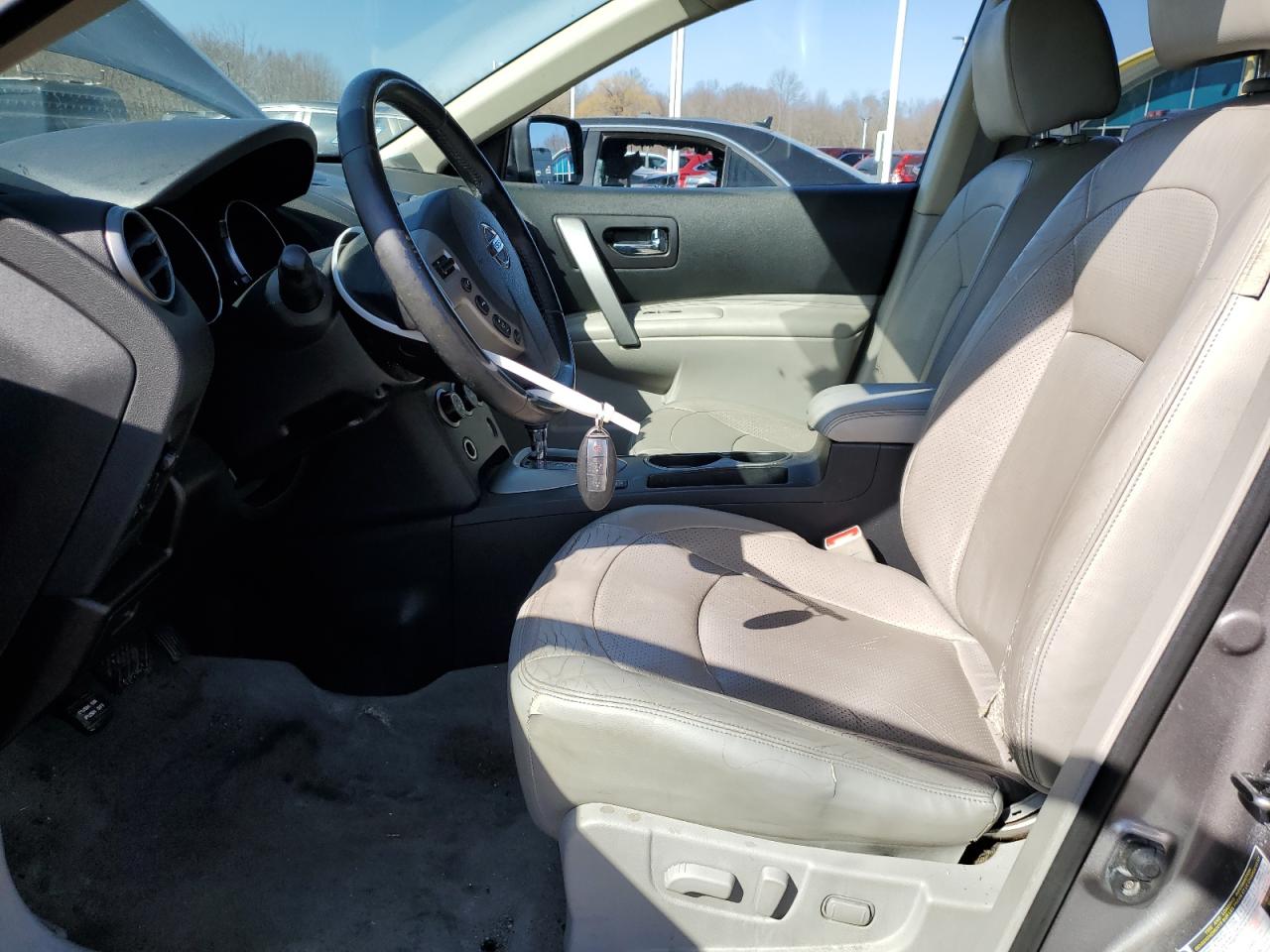 2010 Nissan Rogue - Image 7