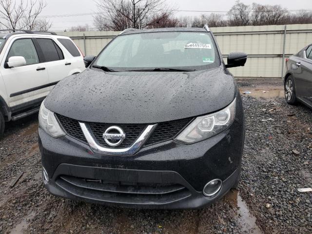  NISSAN ROGUE 2017 Черный