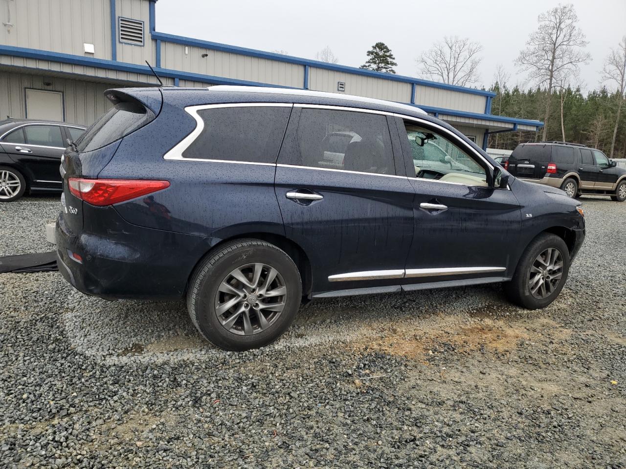 2015 Infiniti QX60 - Image 3