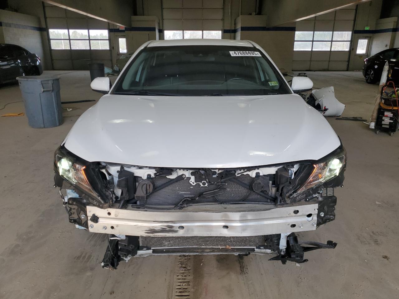 2019 Toyota Camry - Image 5